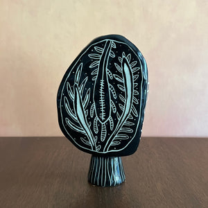 Vase: Sgraffito Flat (630)